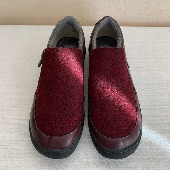 JBU by Jambu Crimson Wine Vegan Flat Oxford Woman’s 9M - Picture 2 of 12